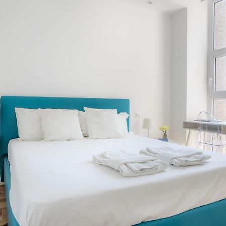 Sunlit 1 Bedroom Apt Via Pirelli ミラノ エクステリア 写真